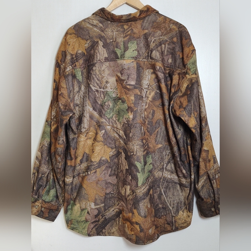 Cabelas Long Sleeve Fleece Button Down Camo Shirt - Picture 5 of 5